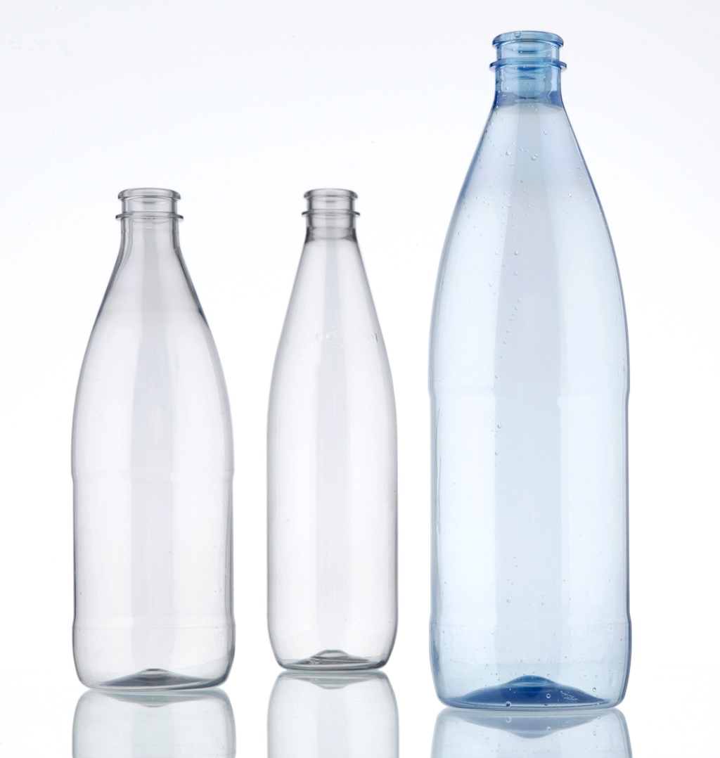 Novapet utilidad botellas ligereza y transparencia
